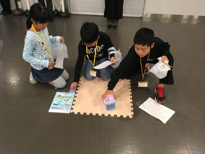 サイコロを振って、どんな水の姿になるかを決めます