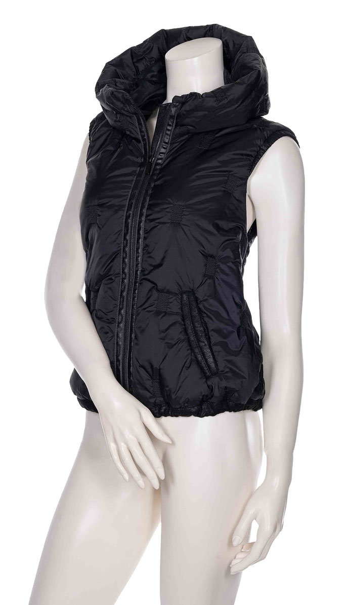 234-21 Vest quilted
