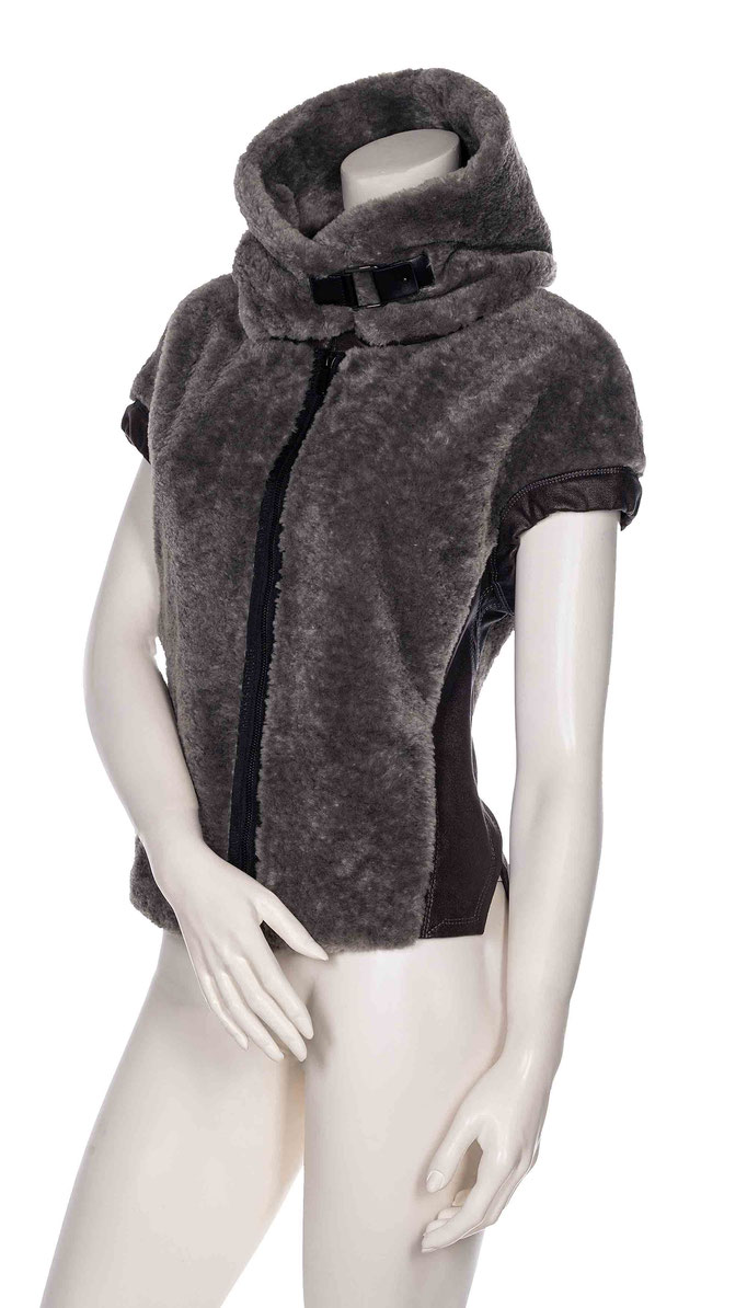 228-12 Vest fur