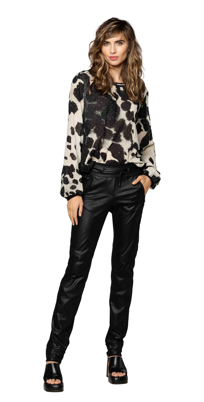Shirt 311-21, Jogger 1057-101