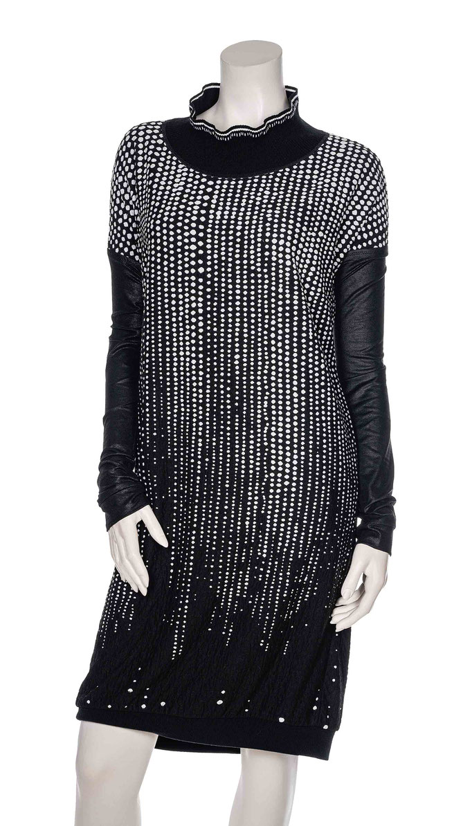 247-20 Dress dots
