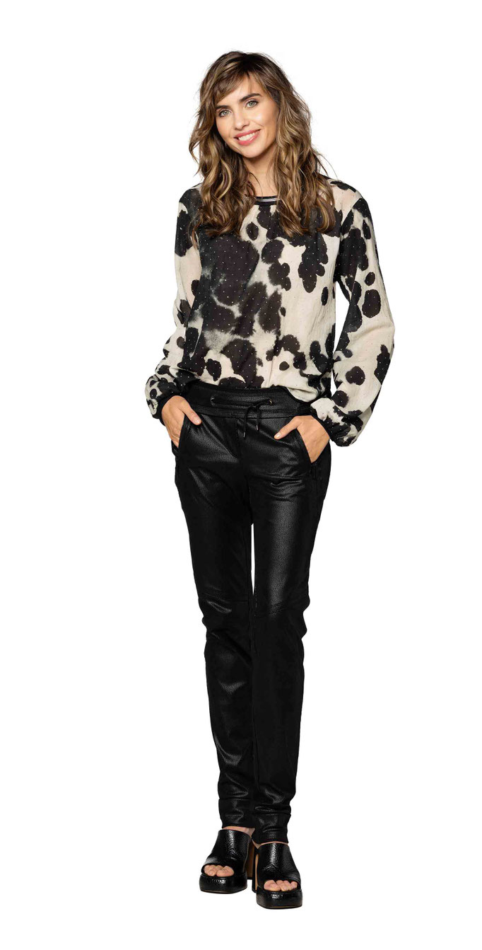 Shirt 311-21, Jogger 1057-101