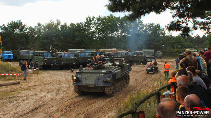 1. Militärfahrzeug-Treffen in Mahlwinkel