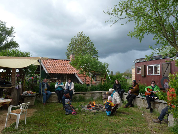 Musizieren am Cafe-Hus