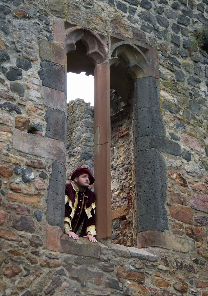 Das HinterHofTheater - HzweiT - das HinterHofTheater aus Hungen!