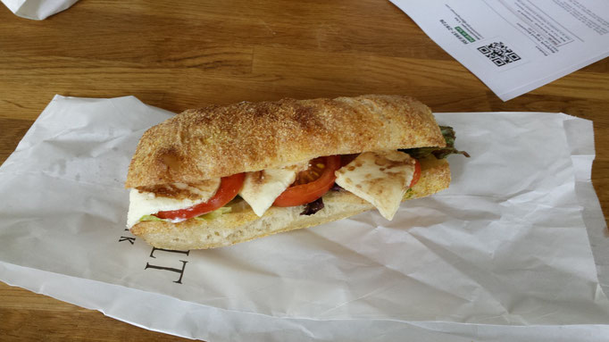 Mein 7 € Tomate-Morzarella-Sandwich