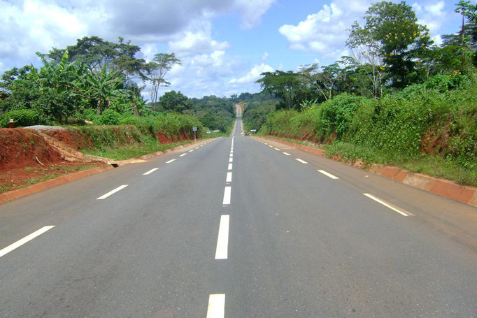 Route Ayos-Bonis inaugurée en 2012