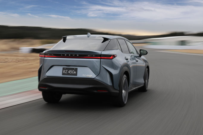 LEXUS