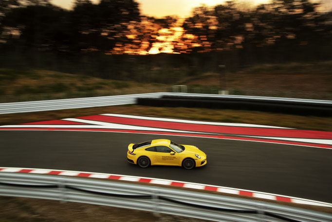 PORSCHE JAPAN