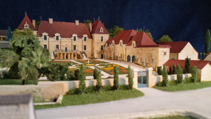 Château de Créancey, maquette 1/200e. Réalisation Hervé Arnoul. Collection Mr Young Singapour.