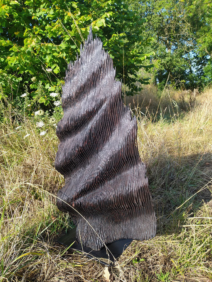 Envole 123 Séquoia calciné H 1,13m Largeur 60 cm prof 25 cm