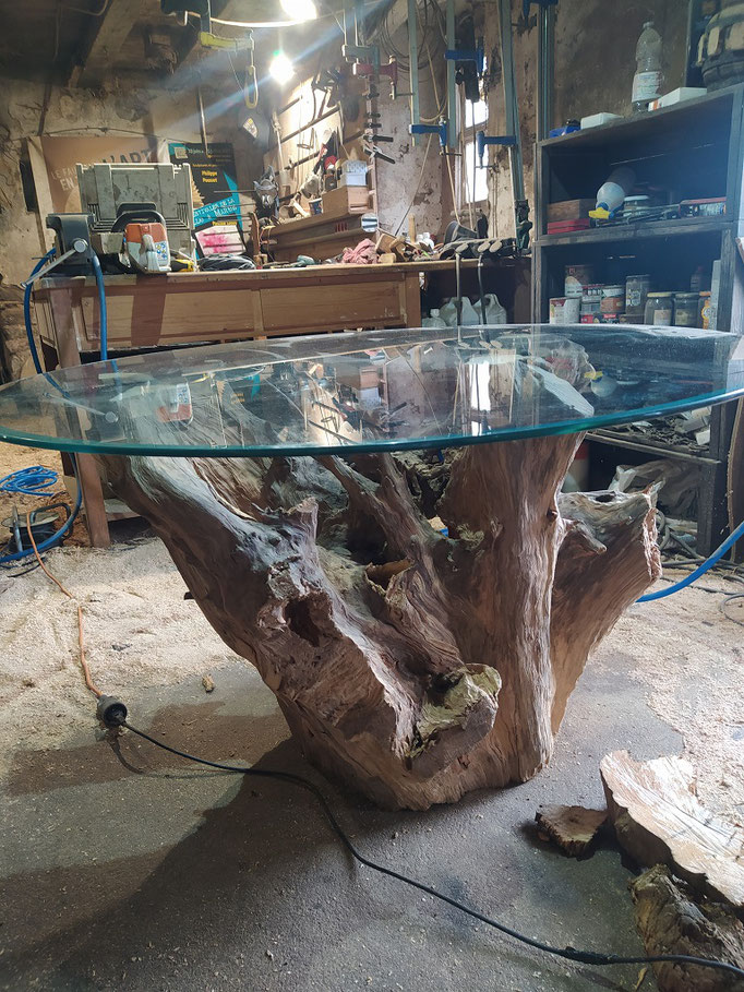 Table souche Hauteur 72 diamètre verre 1,20 m cyprès