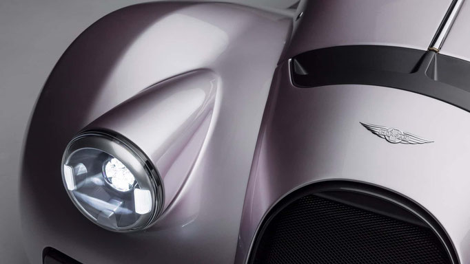 Supersport Detail Frontmaske und Scheinwerfer