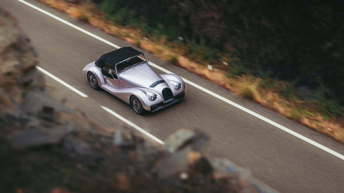 Supersport mit Soft-Top von oben