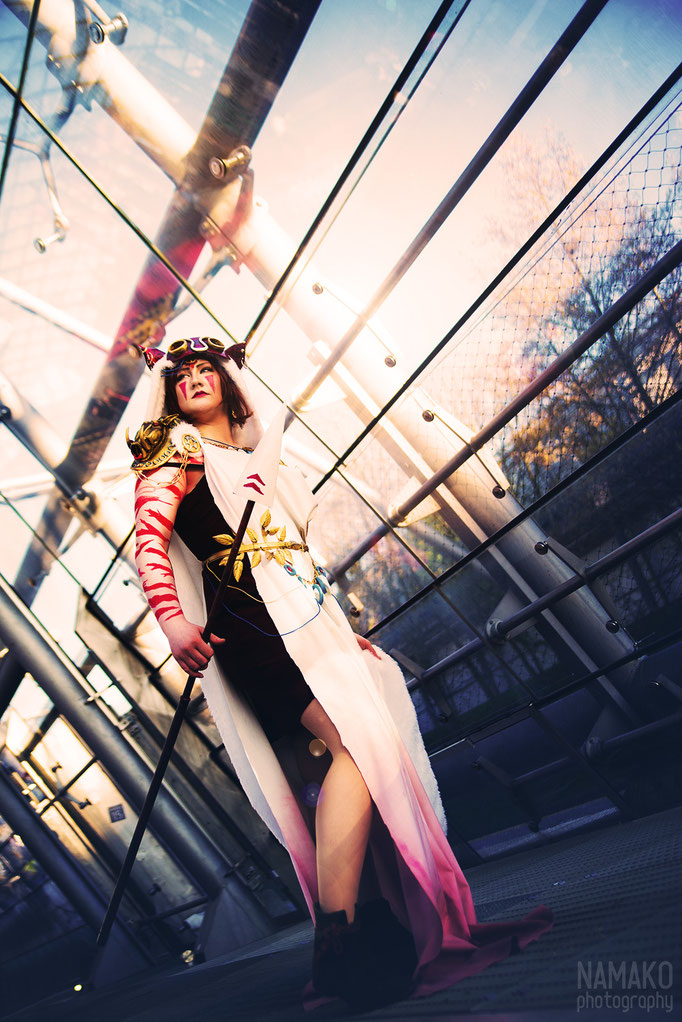 Balls-of-Steel Cosplay