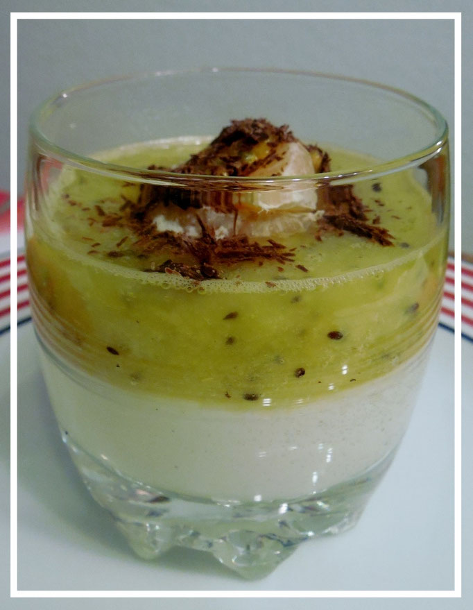 Nachtisch wie z.B. selbstgemachter Vanillepudding