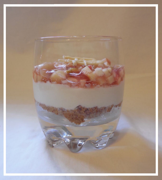 weiße Schokocreme mit Apfelhaube