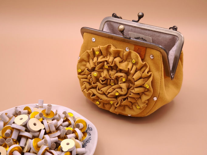 がま口お灸ケース　レギュラータイプ　フリル