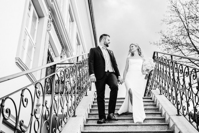 auf dem Weg zum Standesamt