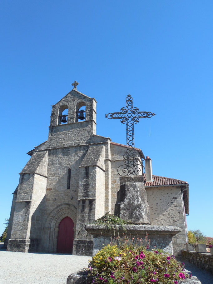 Royères et son église du XIIIe siècle