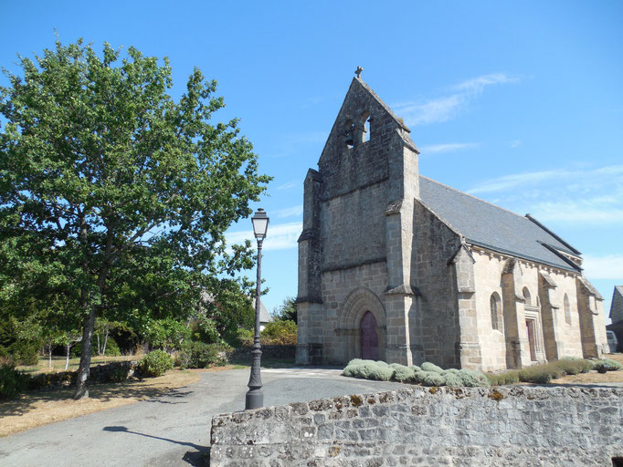 L'église de Rempnat (XIIIe-XVe siècles), classée Monument Historique depuis 1973.