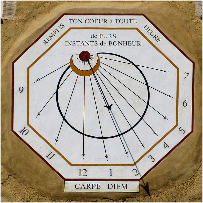 Le Cadran Solaire sur le mur de la Magnanerie
