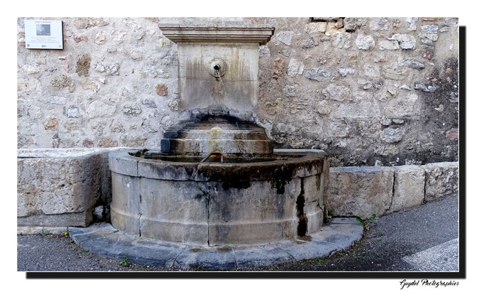 Font Cannette