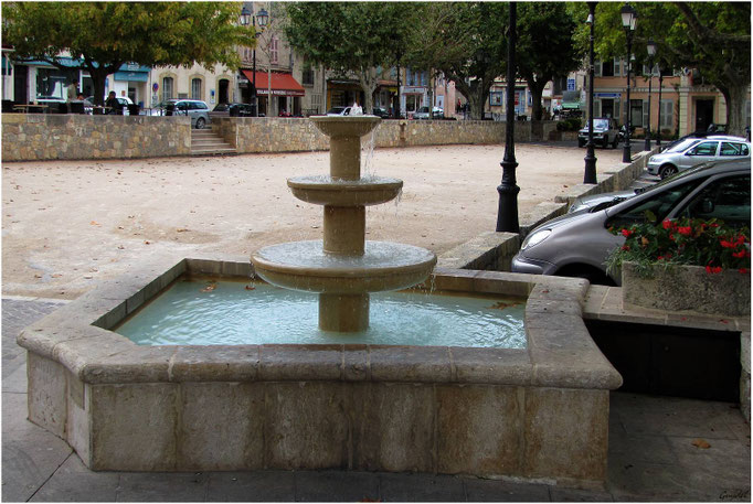 Le Clos et sa Fontaine Neuve