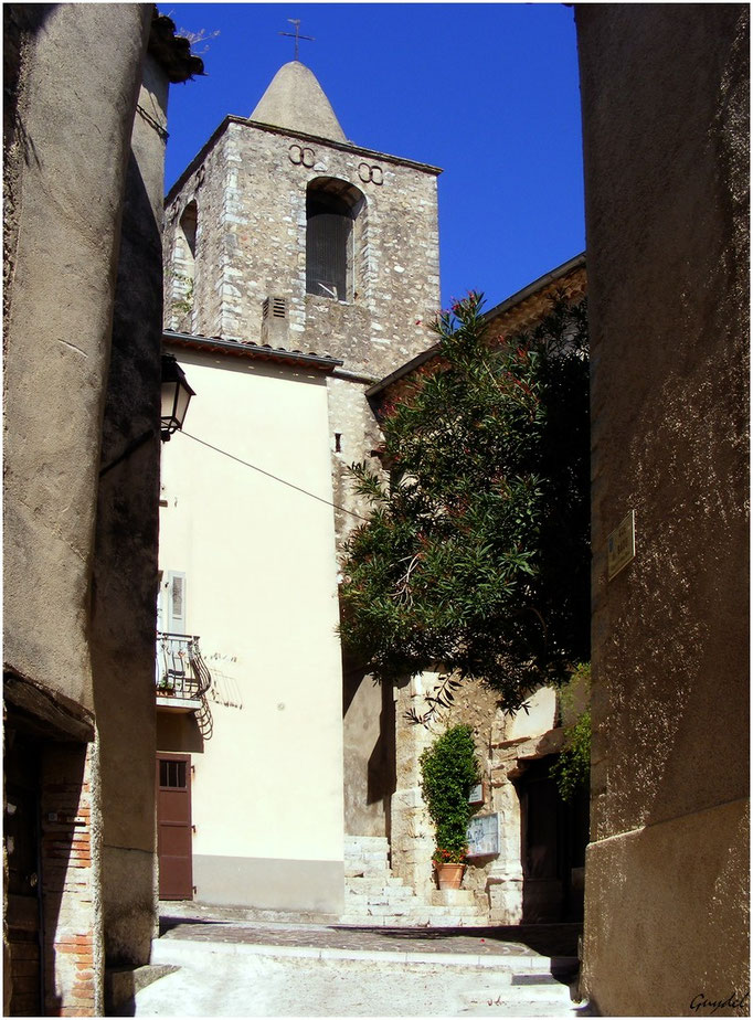 Montée vers l'Eglise