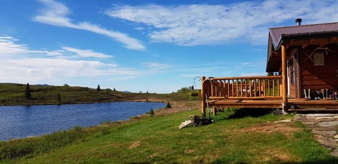 Caribou Lodge/Talkeetna Alaska at Boomerang Lake