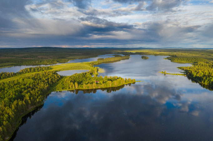 Ausblick von oben um uns herum - Lapplands Drag Huskyfarm