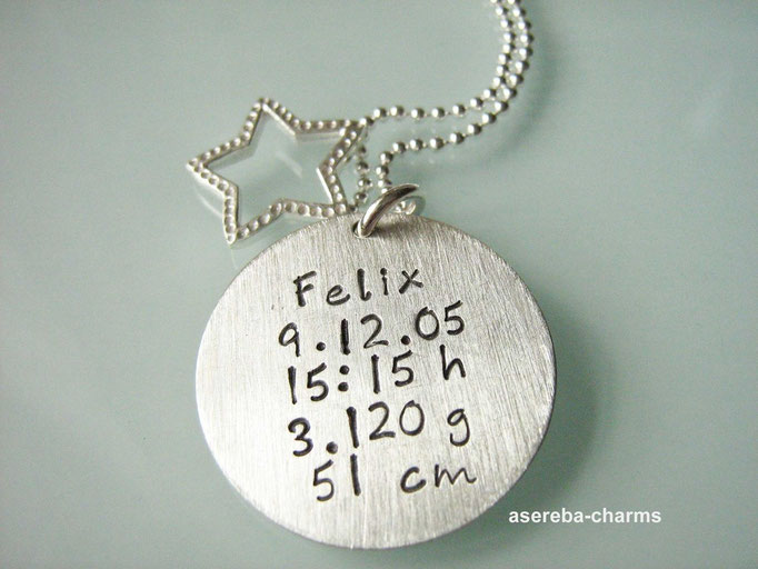 Geschenk für die Mami zur Geburt: Kette "Sterne fallen nicht..." + Rückseite beschriftet mit Namen, Geburtsdatum, Uhrzeit, Gewicht und Größe