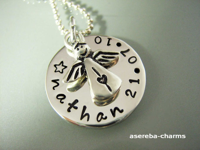 Kette mit Name und Geburtsdatum sowie ein Eingel (Silber 925)