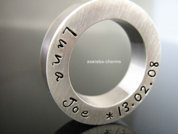 Massiver Sterlingsilber-Ring mit Gravur von Name & Datum, z.B. zur Geburt