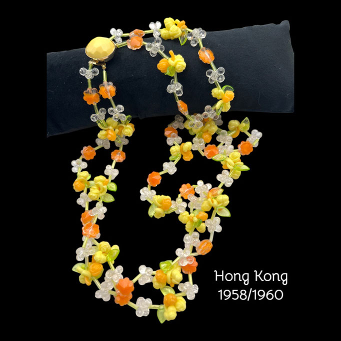 Signed Hong Kong Vintage Costume Jewelry Yellow/Orange Fruit and flowers high quality Lucite Beaded 2 strand Necklace-Art.256/3
