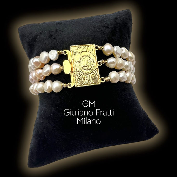Giuliano FRATTI 1960s 3 Row Blush Pink Freshwater/Cultured Pearl Cuff Bracelet - lovely goldtone clasp GM signed- -Art.164