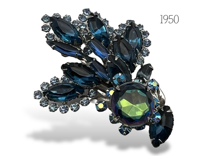 Lovely BEAU JEWELS harmonious Multi Layered Brooch lively Blue Rhinestones brooch - Art.149/7