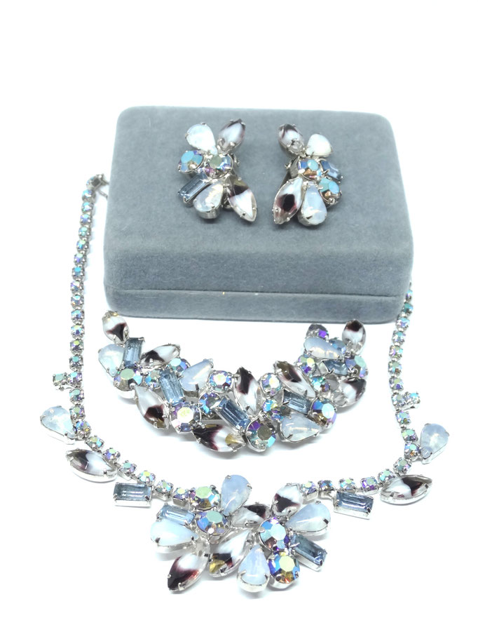 Necklace, brooch & Earrings Givre stones set- Juliana style, splendor in gray, baby blue accentuated by AB chaton---Art.405/6