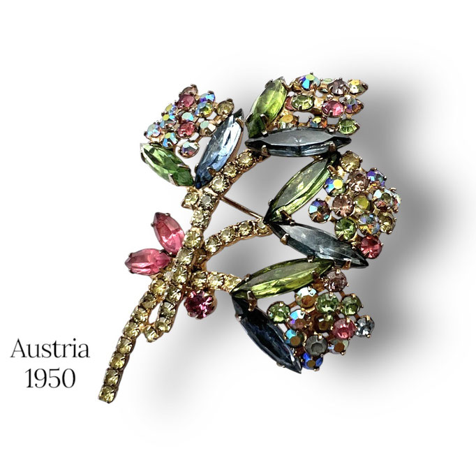 1950 Austria Pastel colors and Boreal glow bouquet brooch - romantic and adorable brooch with a lovely color palette -- art.427/7