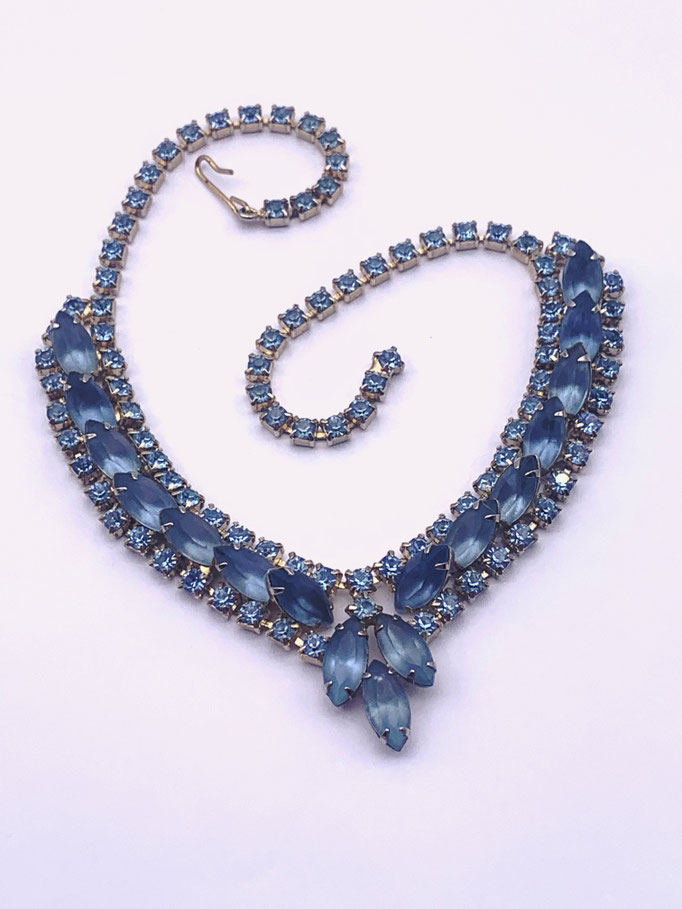 LOVELY Vintage Cornflower and Aqua Rhinestone Necklace,Choker Style Sparkling raised navette Glass Necklace,Wedding Bridal Jewelry-art.344/6
