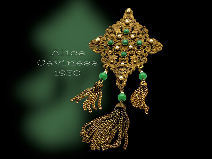 Rare Alice CAVINESS Victorian inspired brooch, elaborately pressed filigree design enriched with Peking glass cabs and pearls -Art.729/6