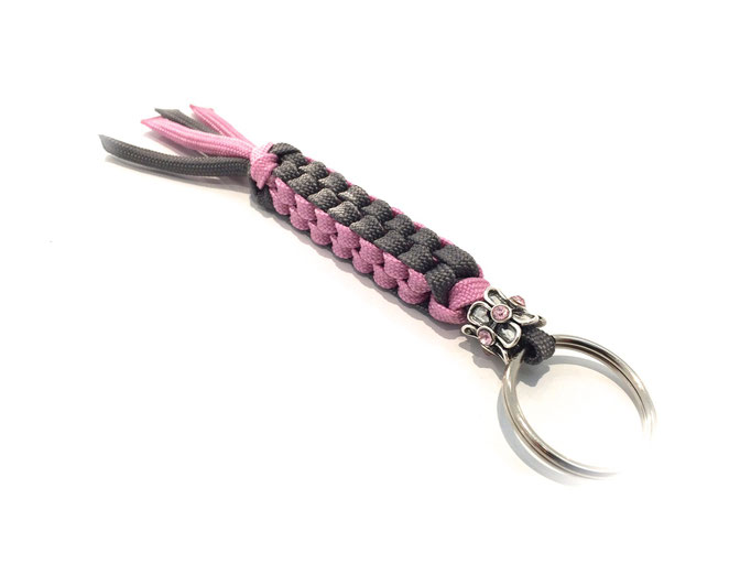 Spezial-Schlüsselanhänger mit Bead, Lavender Pink/Charcoal Grey (Kundenwunsch; Herstellung auf Anfrage)