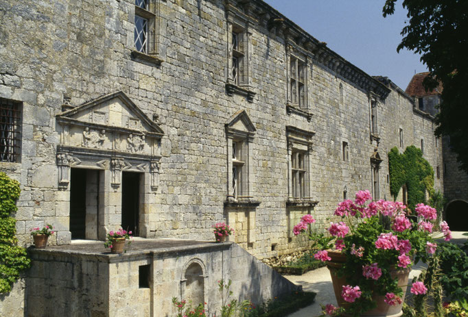 Château de Gramont, logis Renaissance, façade sud  Cote du cliché : ALC83-1271