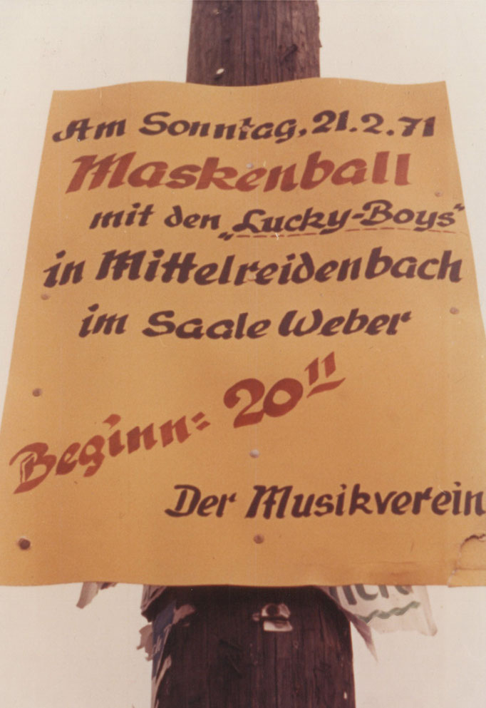 Maskenball, noch ohne "Maskenpflicht"
