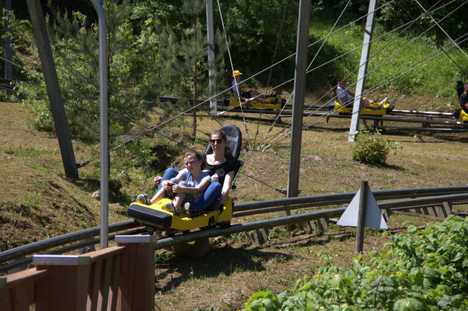 Ausflug zur Teufelshöhle und Sommerrodelbahn Pottenstein