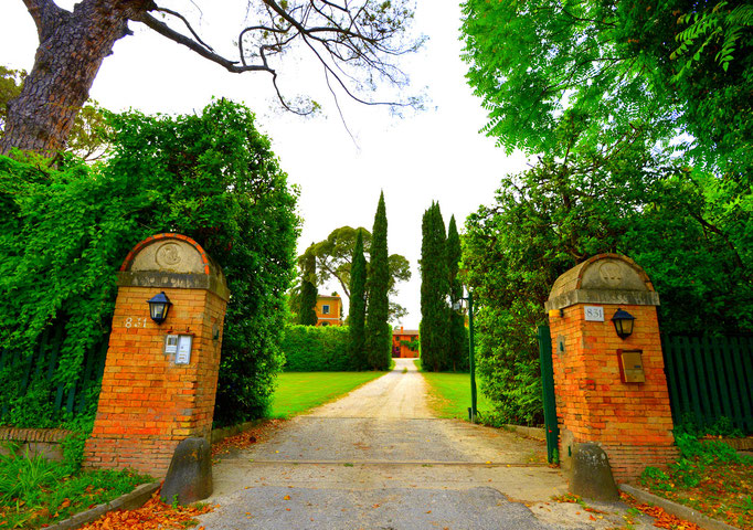 Borgo Boncompagni Ludovisi - Центральный вход