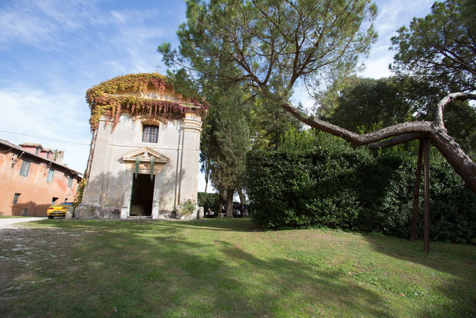 Borgo Boncompagni Ludovisi - piazzale antistante Chiesa