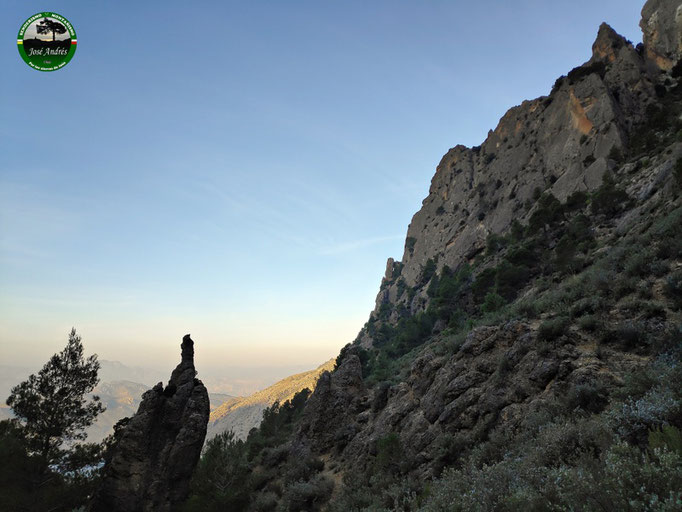 Por el Camino de la Tobilla, por el barranco. Setera Baja