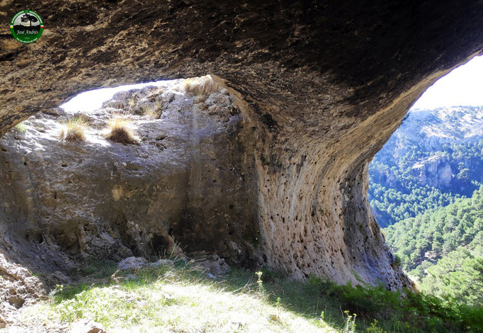 Cueva del Agujero