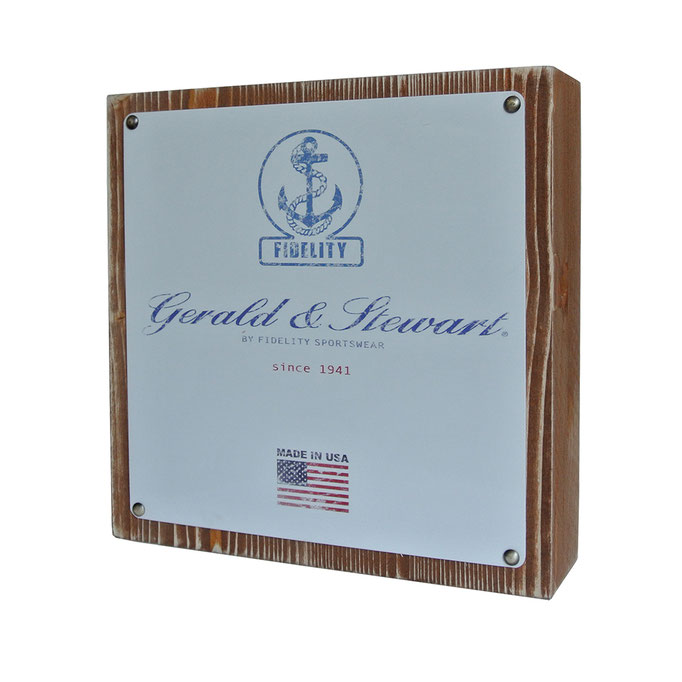 targhetta Gerald&Stewart in legno trattato e alluminio personalizzato